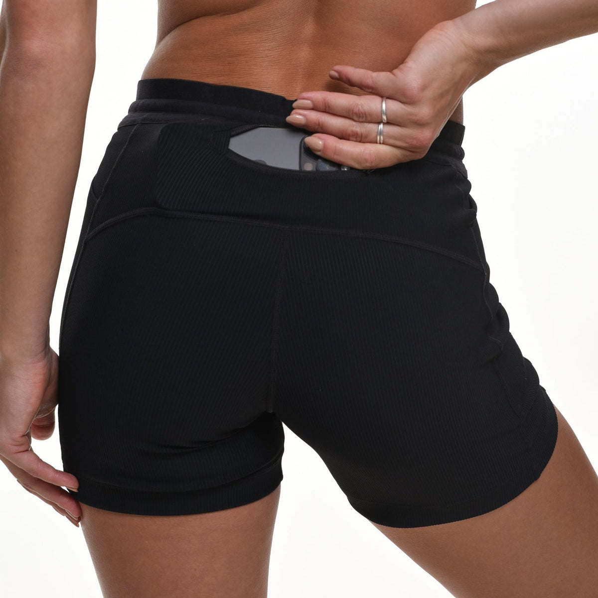 WOMEN'S HALF TIGHTS